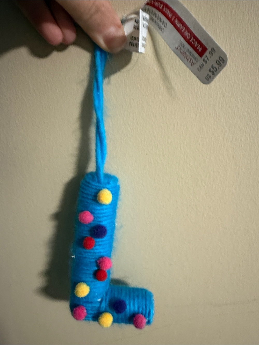 Ashland ornaments letter βLβ